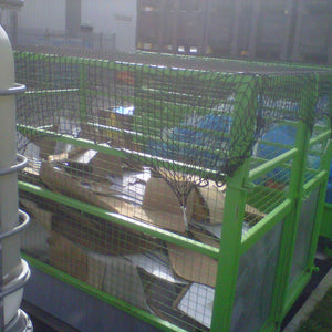 Black stillage cover net.
