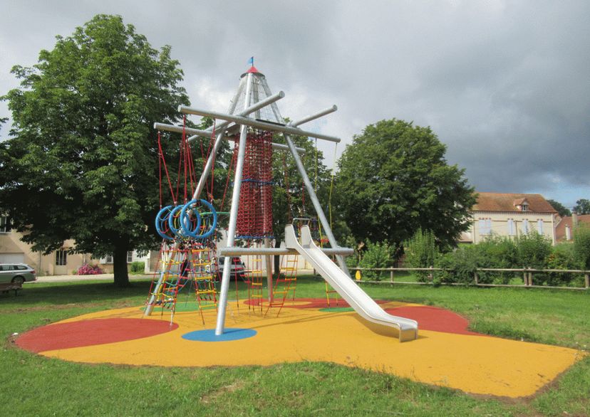 “Black Forest” Bird’s Nest Tower - Steel Version - Made in Germany