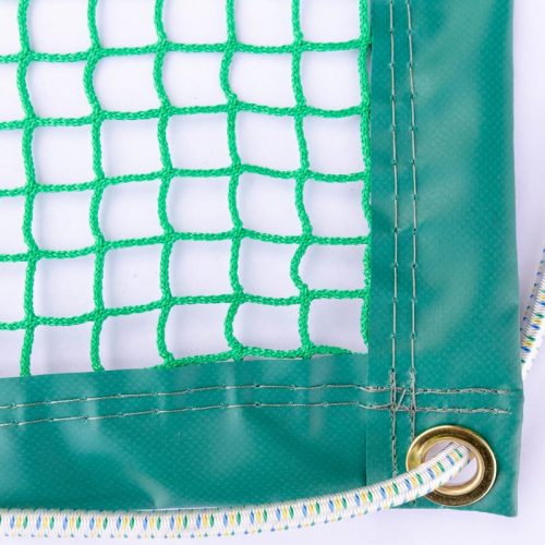 Green knotless net with PVC border and bungee cord threaded through the eyelet