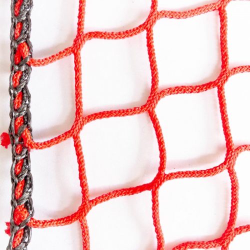 Red knotless net with reinforced edging