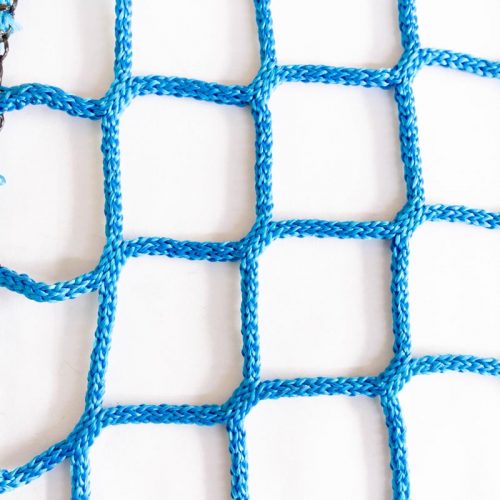 Blue knotless net with reinforced edging