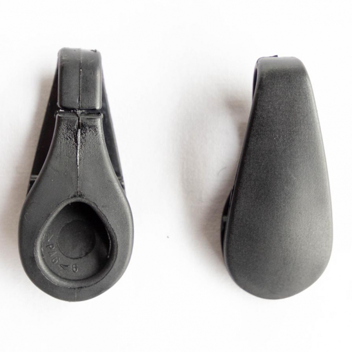 Black plastic hooks (our product code LLN4)